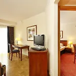 Hyperion 5* Berlin
