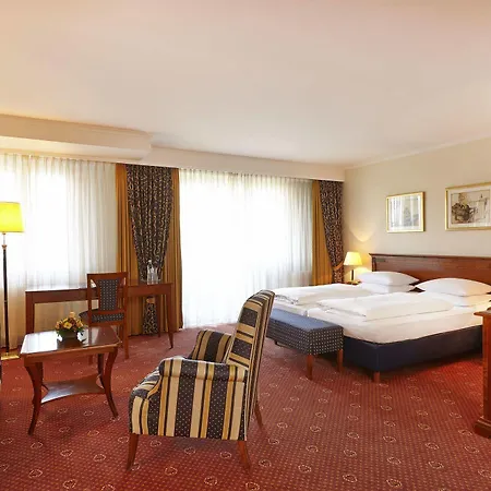 Ξενοδοχείο Hyperion 5*