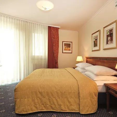 Ξενοδοχείο Hyperion