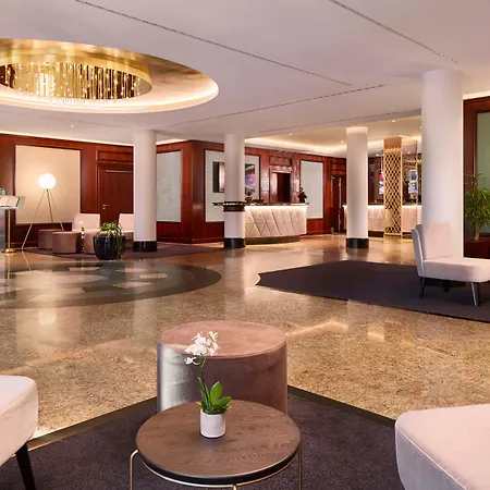 Hyperion Hotel 5*