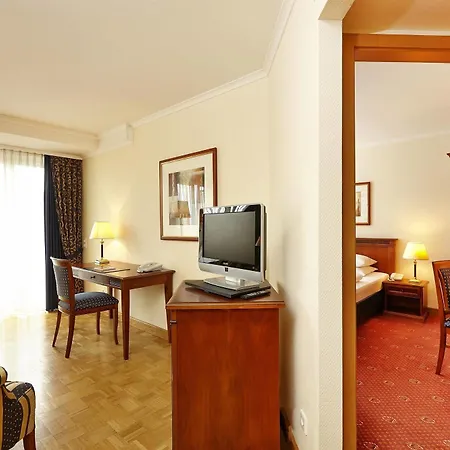Hyperion 5* Berlin