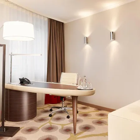 Hotel Hyperion 5*